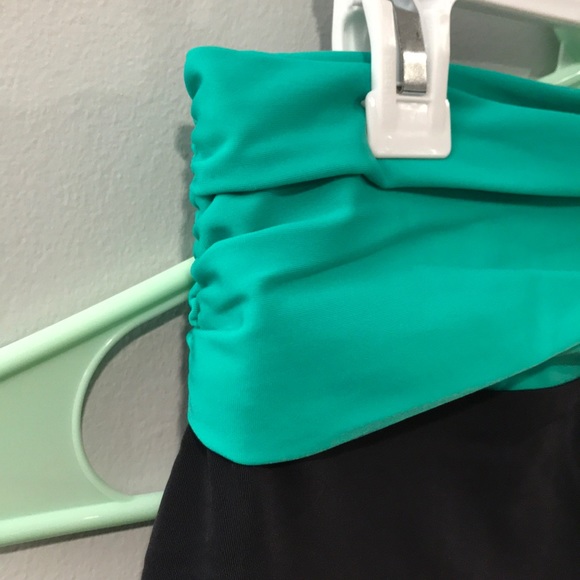 Under Armour heat gear athletic shorts - Picture 2 of 2